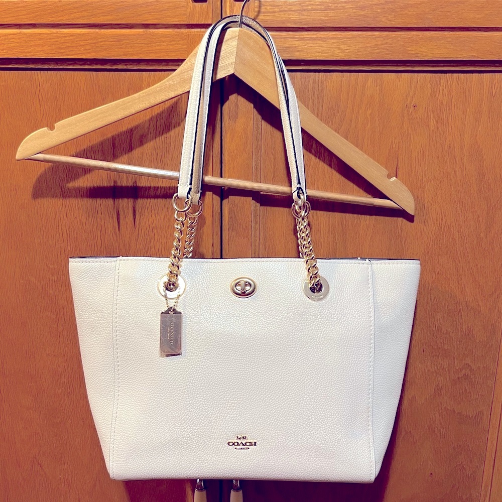 COACH Turnlock Chain Tote